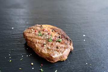 Frisch gegrilltes Steak