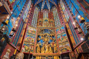 Ołtarz Wita Stwosza w Kościele Mariackim w Krakowie - obrazy, fototapety, plakaty