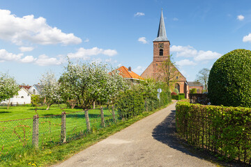 Fototapeta na wymiar Church in the village of Ingen in the Betuwe in Holland.