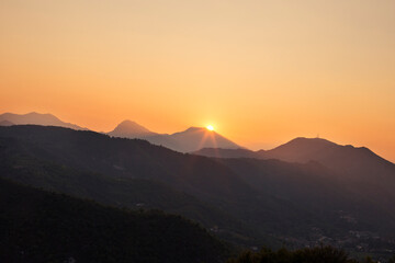 Obraz premium sunrise in the mountains