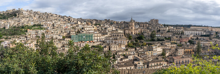 Naklejka premium Vue panoramique de Modica en Sicile