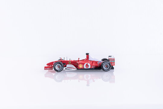 Véhicule miniature Ferrari formule 1 f1 2002.