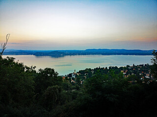 Fototapeta na wymiar Blick auf den Lago Maggiore bei Lesa