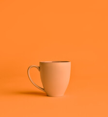 colored cup, tone on tone