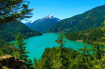 Fototapeta na wymiar Ross Lake, Washington