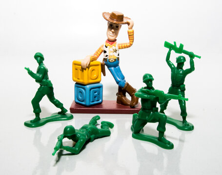 Woody and Green Toy Soldiers (Raleigh, April ‎10, ‎2018)