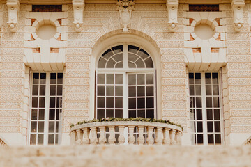 Le balcon du château - obrazy, fototapety, plakaty