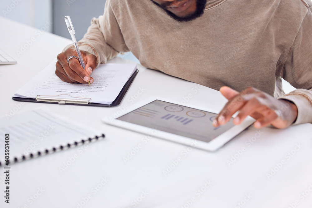 Aufkleber The numbers are looking good. Cropped shot of a businessman using a digital tablet while filling in some paperwork.