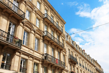 Fototapeta na wymiar Real Estate - France - Bordeaux - uptown facade