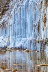 長野県木曽郡木曽町　白川氷柱群