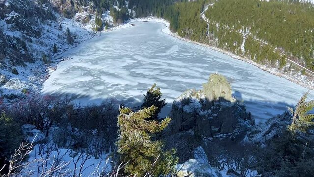 Panorama du lac blanc en hivers - Vosges alsace - France