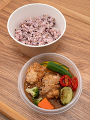 チルド弁当　スープカレー
