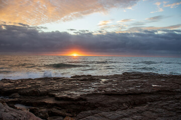 Obraz premium Early morning sunrise on the coast of South Africa