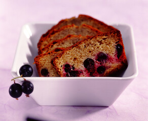 Cake de Dijon aux cassis confits