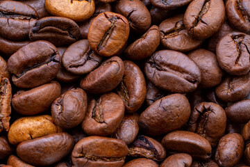 Medium roasted coffee beans intended for grinding