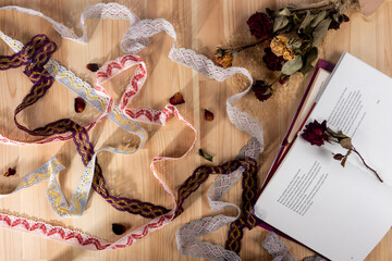 Cotton Lace, guipure, crochet.