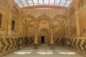 Fototapeta premium DOGUBEYAZIT, TURKEY - JULY 17, 2019: Ceremonial Hall in Ishak Pasha palace near Dogubeyazit, Turkey
