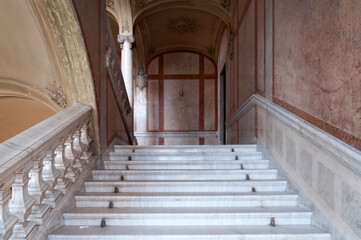 Fototapeta na wymiar Abandoned Palace in Budapest Hungary