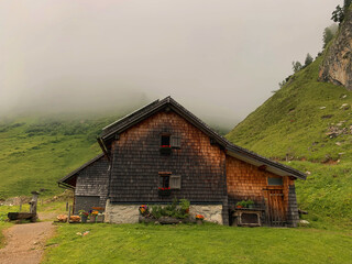 Fototapeta na wymiar Casa en los Alpes.