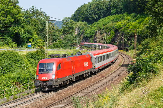 InterCity IC train of &Ouml;BB &Ouml;sterreichische Bundesbahnen on Geislinger Steige near Amstetten, Germany