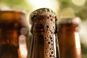 closeup photo of beer bottle cap opened