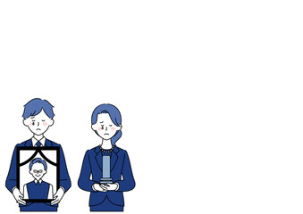 遺影や位牌を持つ喪主と家族