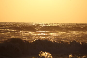 atardecer en el mar 