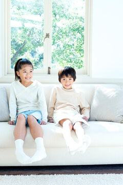 お姉ちゃん の画像 1 163 件の Stock 写真 ベクターおよびビデオ Adobe Stock
