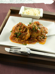 Caldereta de cordero con verduras. Lamb stew with vegetables.