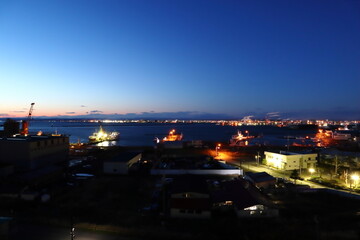Fototapeta na wymiar 米町公園展望台から見た釧路港の夜景