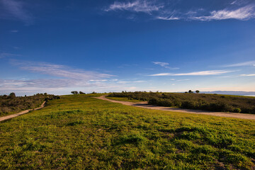 Obraz premium Sunset view of Santa Barbara from Elings park