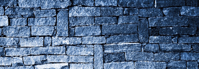 Steinmauer in den Farben Blau und Türkis, Banner und Hintergrund, Website, Leerraum	