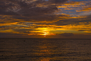 the sea is getting dark 4