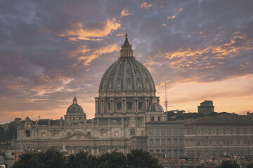 St Peter's Basilica in Vatican City. Ro - obrazy, fototapety, plakaty
