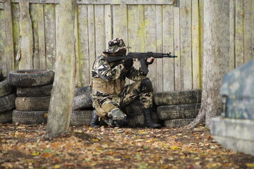 soldier with guns, airsoft russia, russian soldier in the woods with guns