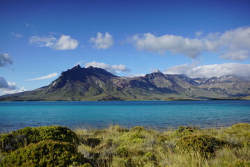 lake and mountains, Perito Moreno 