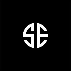 letter SE logo design vector template isolated on black background - obrazy, fototapety, plakaty