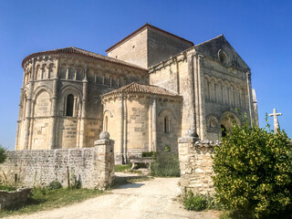 Fototapeta na wymiar Sainte Radegonde church in Talmont, France