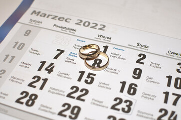 wesele, ślub, obrączki symbolizują miłość aż po grób, 8 marca, dzień kobiet, święto 