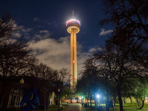 Night view of the Tower of the Americas