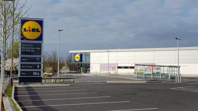 Haydock, St Helens, Merseyside, UK. 31/03/2019 A branch of the supermarket chain Lidil.