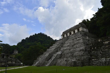 Antigas construções de Palenque no México