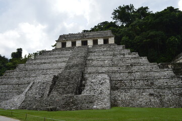 Fototapeta na wymiar Zona Arqueológica de Palenque, Chiapas