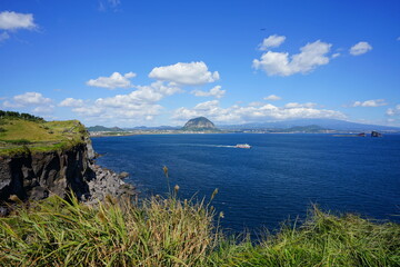 beautiful seascape with charming clouds