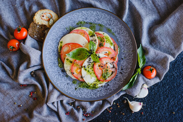 salad with tomatoes and mozzarella