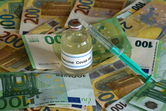 Covid-Impfstoff und Euro-Scheine