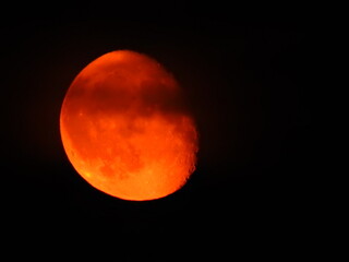 la luna rossa 