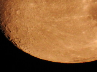 The Moon  cratere 2