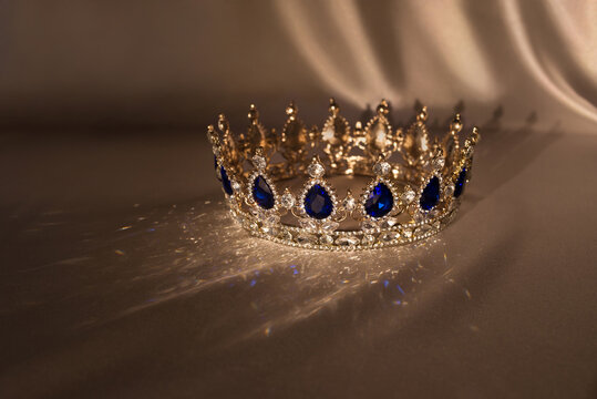 Sapphire vintage crown. Symbol of succeess, monarhy and wealth