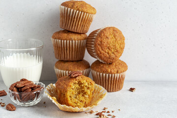 carrot and nuts muffins